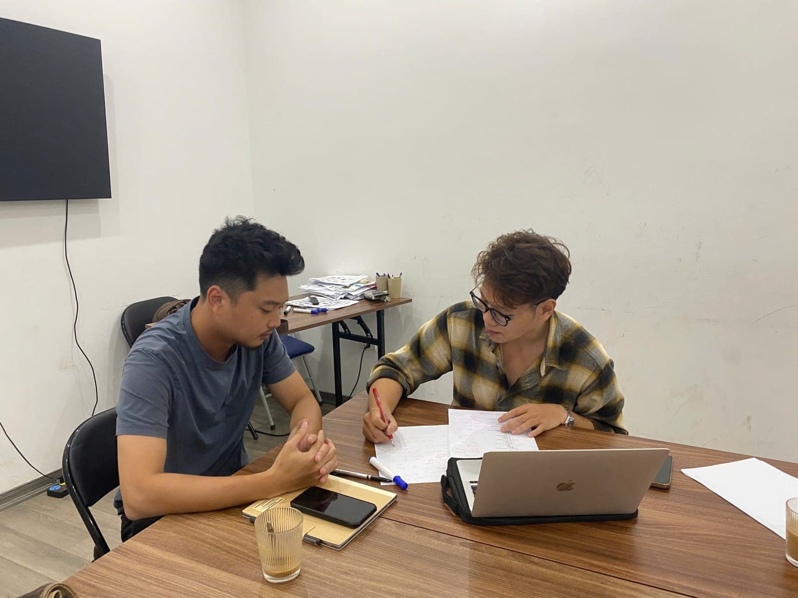 Buổi học kèm tiếng Anh theo nhóm nhỏ tại DKS